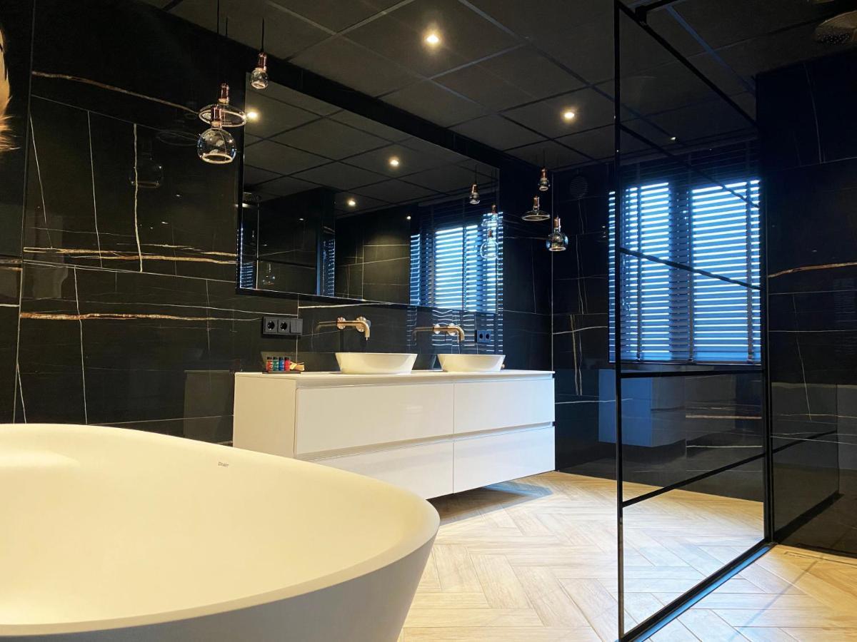 Hotel De Naaldhof 4*